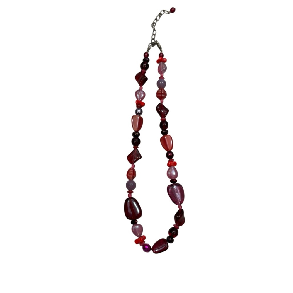 Ladies New without Tags‎ Red Glass Bead Necklace 19” Long